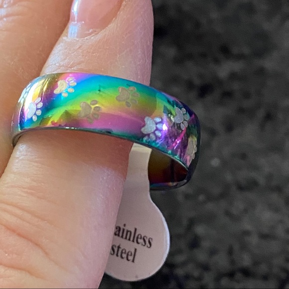 🎄2/$15🎁3/$20 Stainless Steel Unisex Rainbow Paw Print Ring size 13 - Picture 15 of 16